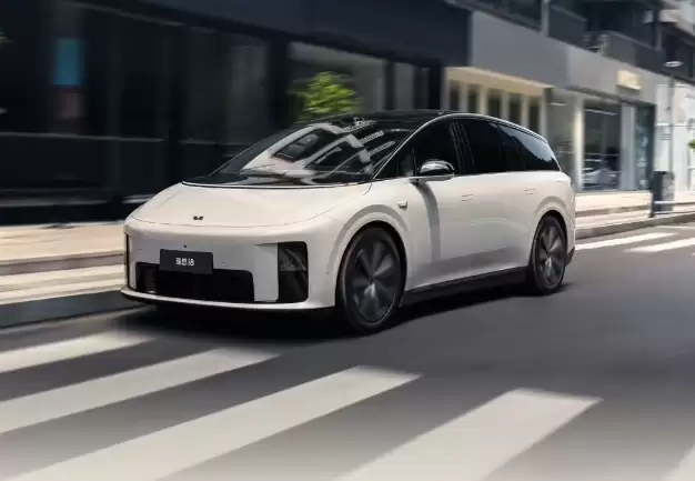 ���� i8 ���� SUV �Ƴ� 3 �� 0 Ϣ�������ߣ��׸� 9.98 ����