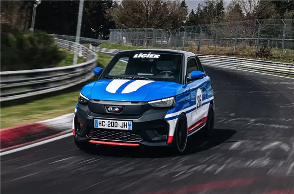 Ŧ������Ȧ�ٵ�����Ligier JS50�Ƽ�¼ڹ��������