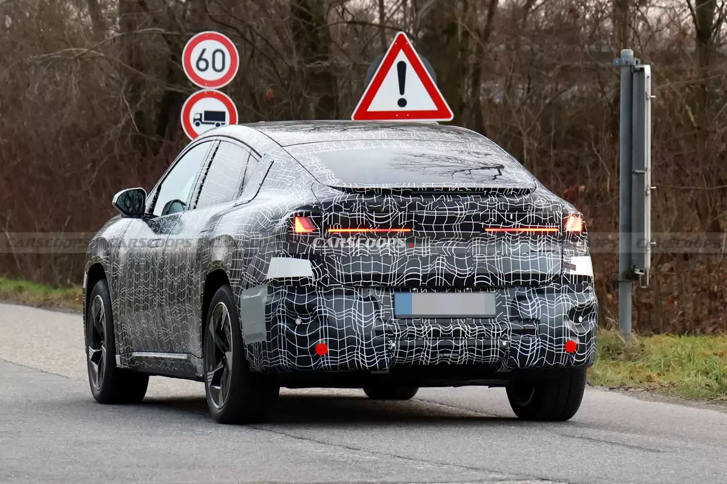 ��ָ��˹�� Model Y������ iX4 ���� SUV ·��ͼ�ع�