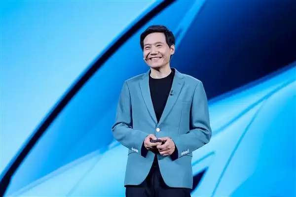 �׾���Ӧ��˿��ʧ���ܲ�ʵ����Ӱ�죬�������ԶԴ����绷��