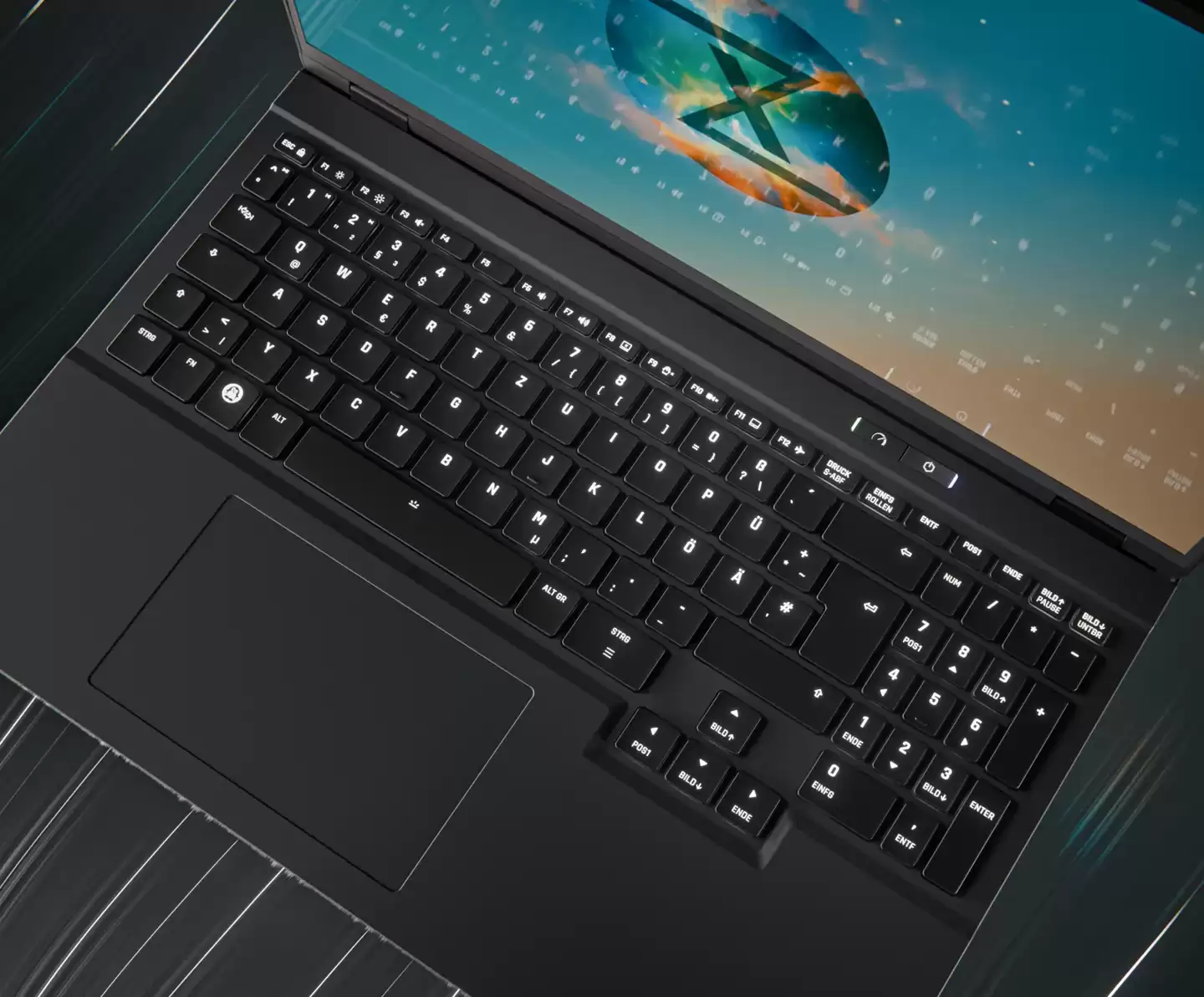 TUXEDO �����»� InfinityBook Max 16 �ʼǱ�������LED / OLED ����ѡ