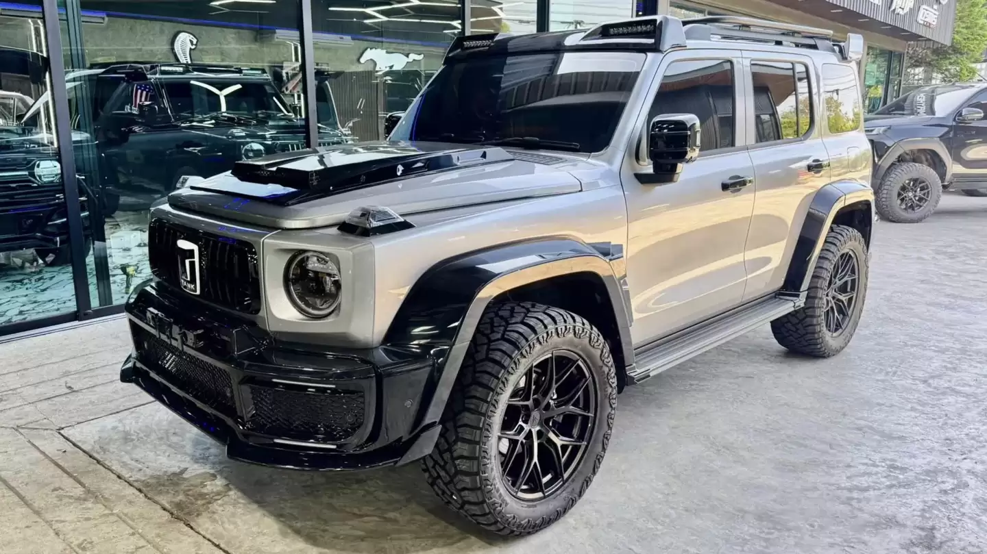 ����������̩����װ���ó���̹�� 300��������Brabus G63