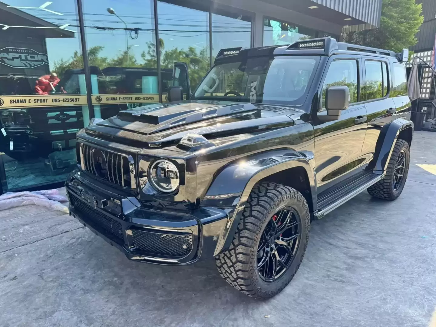 ����������̩����װ���ó���̹�� 300��������Brabus G63