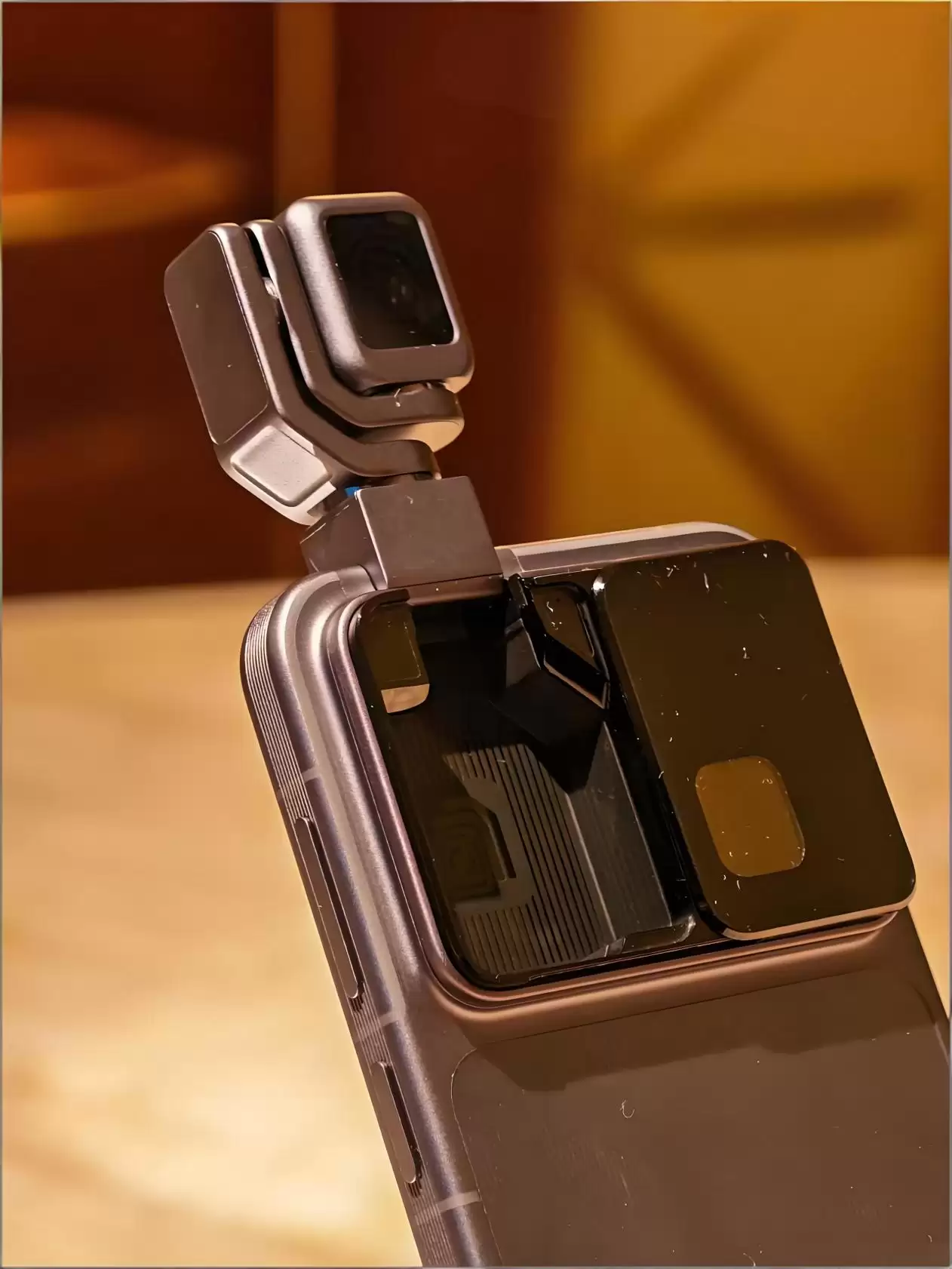 �����ն���̬�߽磬��ҫ ROBOT PHONE ��ҫ 2026 CES���ƿ� AI �ն���һ��