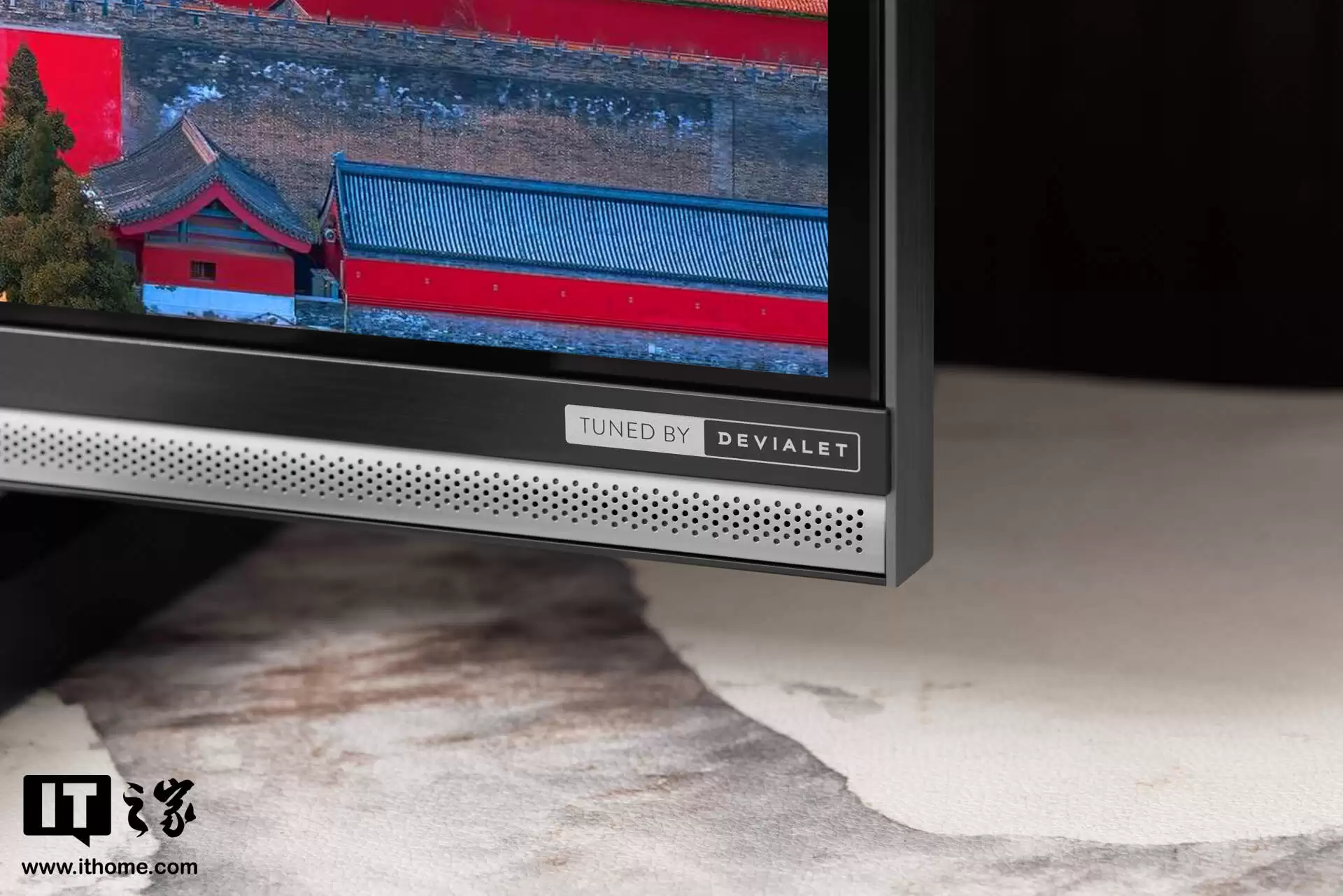 ���� E8S �׷����飺RGB-Mini LED ����ɱ����Ԫ����������Ρ������ˡ�