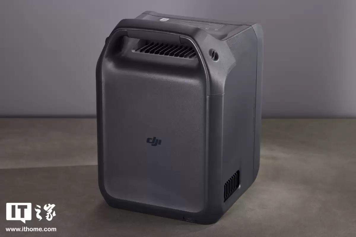 �� Power 1000 Mini �����Դ���֣�С��һ�ȵ磬��������