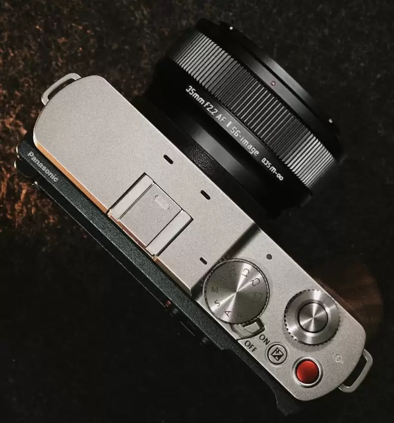 ���Ӱ�� AF 35mm f/2.2 ȫ�������ɾ�ͷ�����ع⣺���� E/Z/L ���ڣ��������῵ר�����Ű�