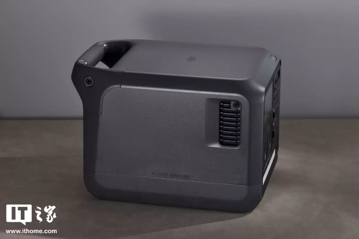 �� Power 1000 Mini �����Դ���֣�С��һ�ȵ磬��������