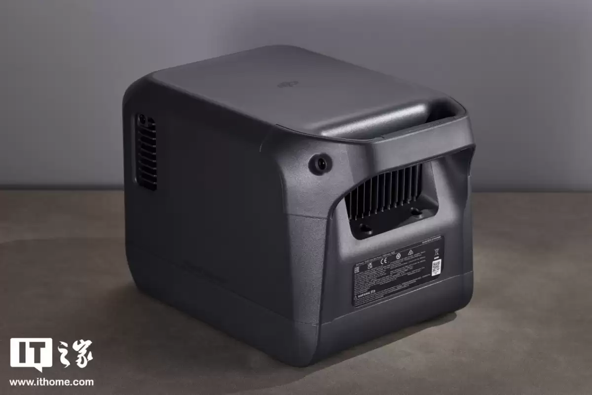 �� Power 1000 Mini �����Դ���֣�С��һ�ȵ磬��������