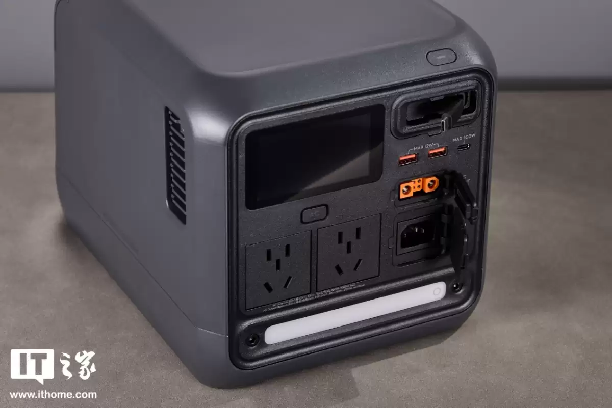 �� Power 1000 Mini �����Դ���֣�С��һ�ȵ磬��������