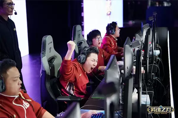 ս��η,������!2025Ӣ��֮��HEL�������ܾ���Բ���չ�!WDGս�ӳɹ�����!