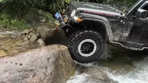 ����ԽҰ��ʻ��ȫָ�ϣ���ˮӦ�����г�ע������