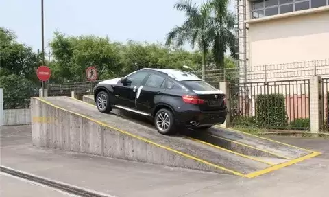 ԽҰ�µ����岽��������Ӧ�Զ�����ս