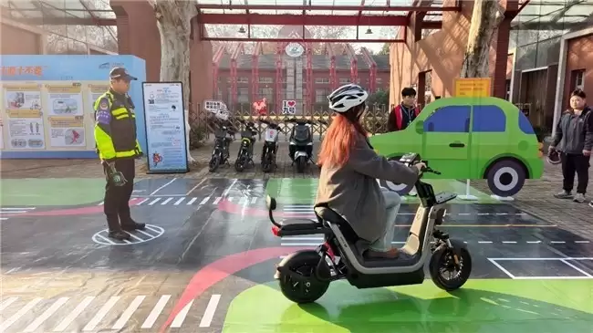 ��ѧ������ͨ��ȫ�����޿ο����ˣ� �ź����Ͻ����ڻ��пƴ��00��ȫ����