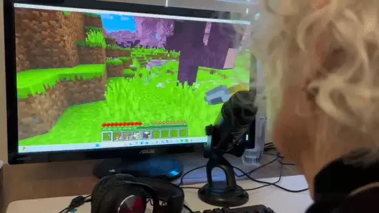 81����ĸΪ����ѧ���ҵ�����ж�ȫ��