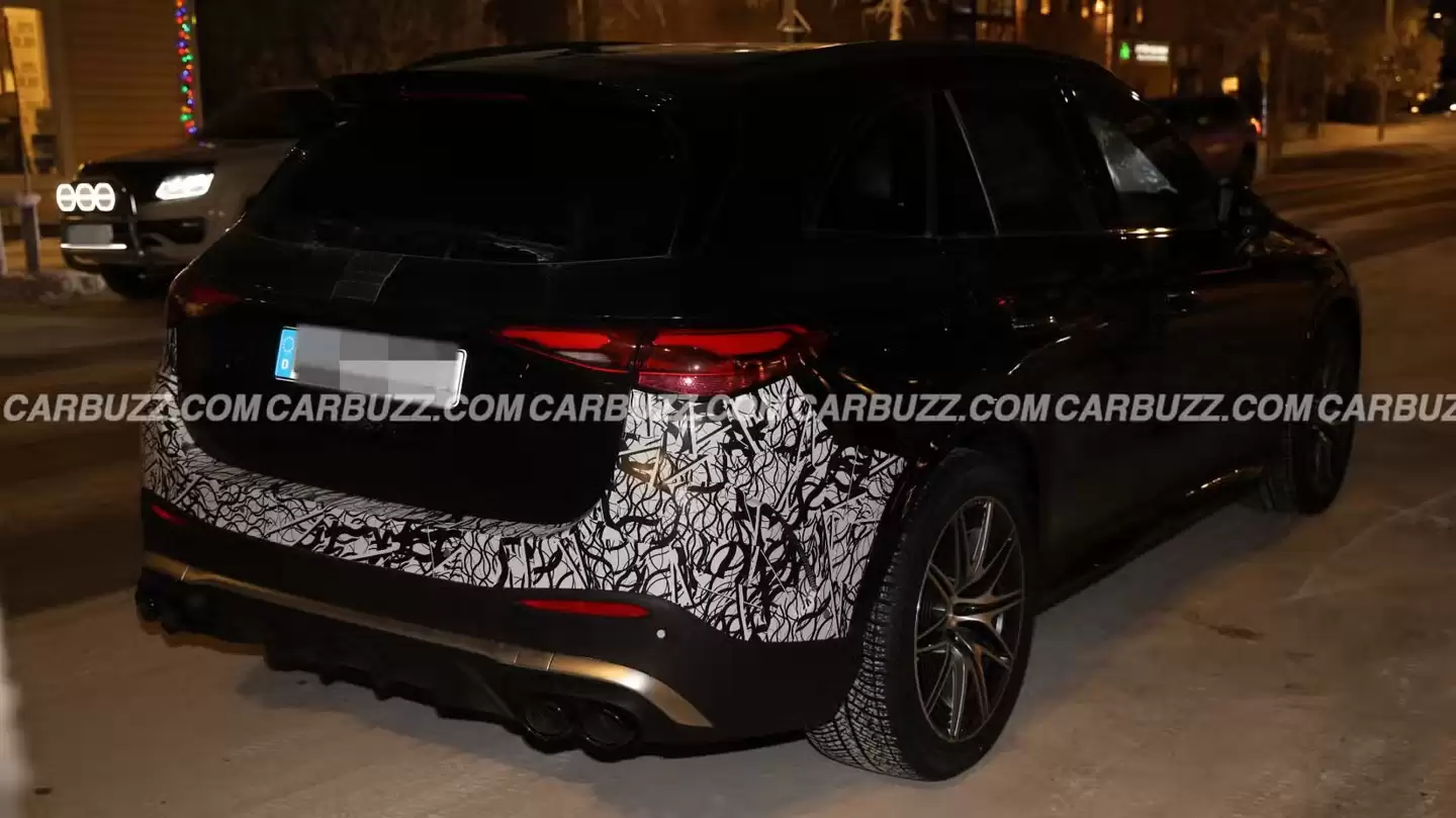 ���� AMG GLC 53 SUV ·��ͼ�ع�