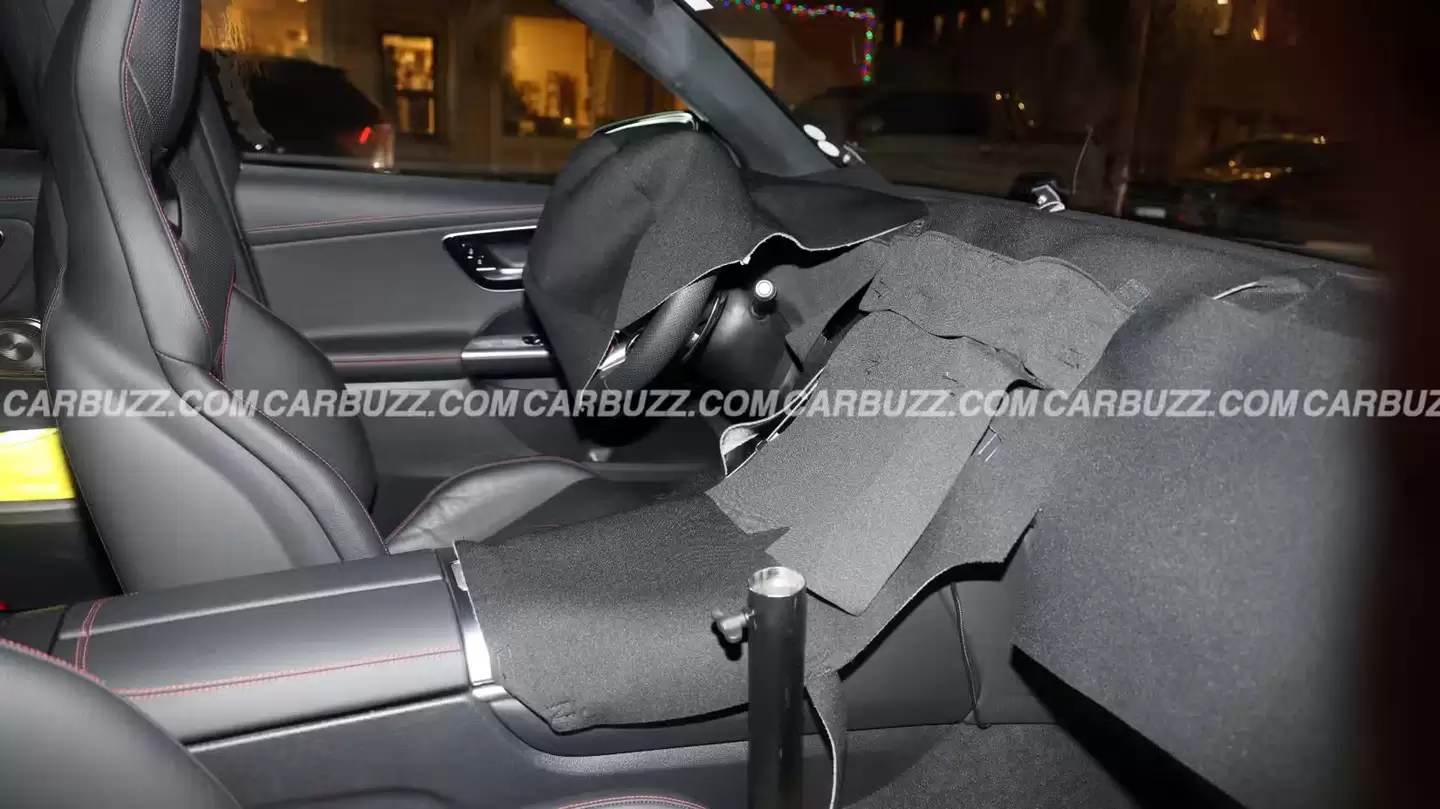 ���� AMG GLC 53 SUV ·��ͼ�ع�