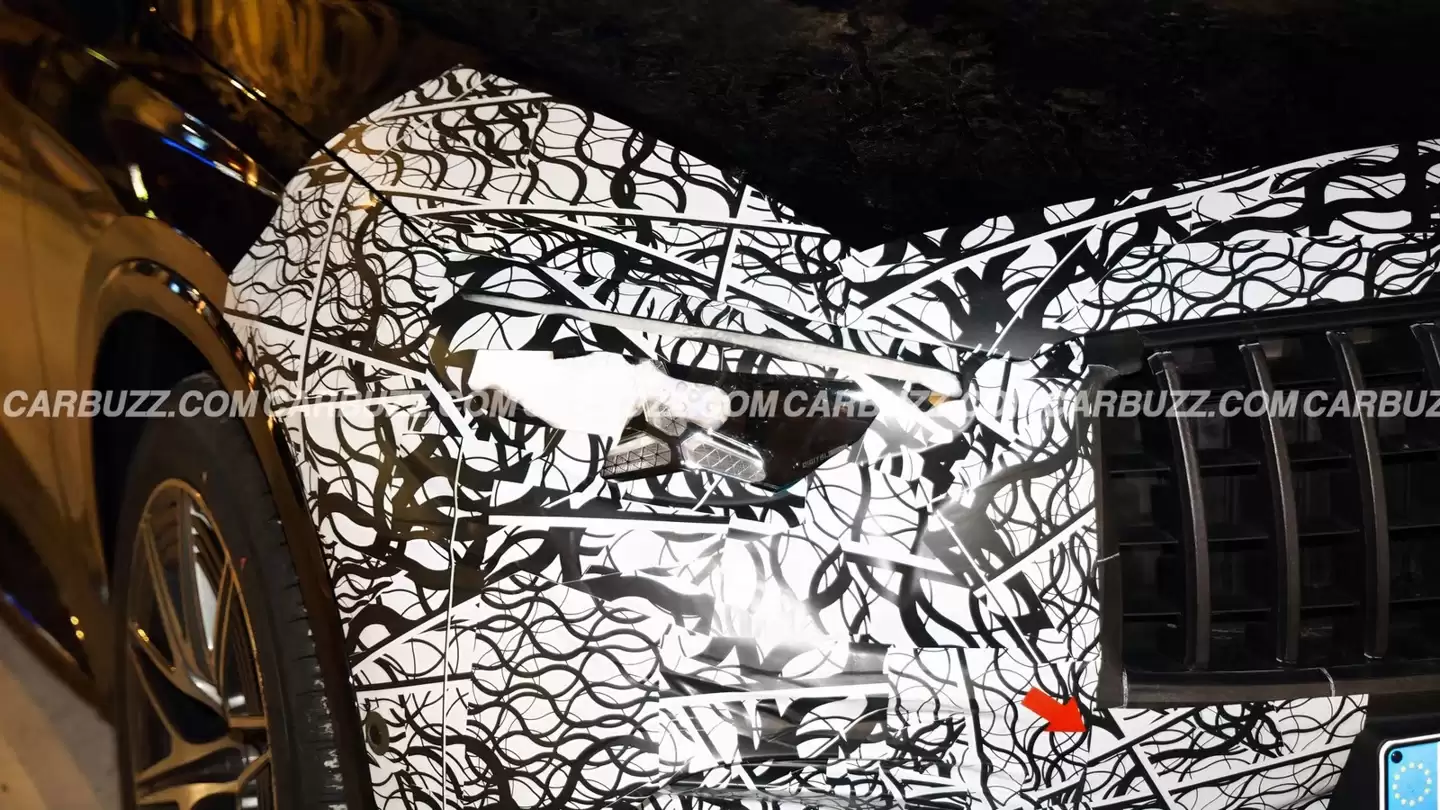 ���� AMG GLC 53 SUV ·��ͼ�ع�