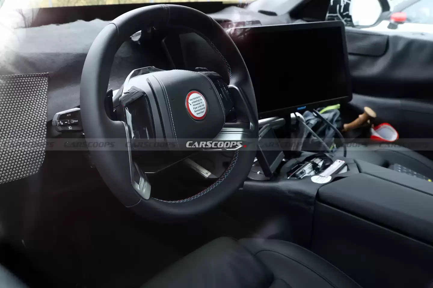 ���� iX3 M ������ SUV ·��ͼ�ع�