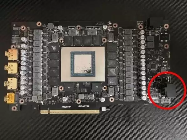 ����RTX 5090�Կ����죺˫����ӿڷֵ�����