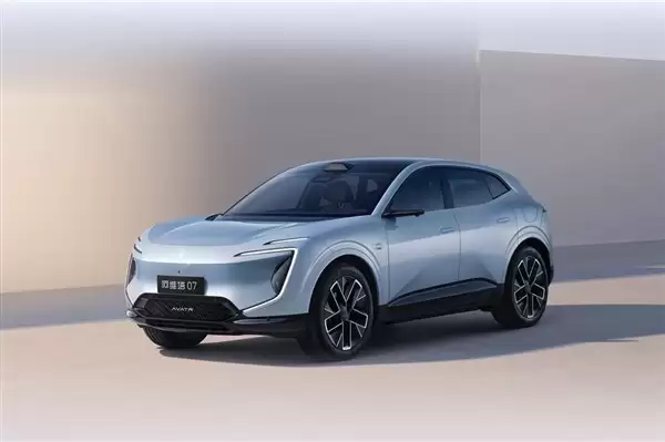 ��ά����Ӧ�����೵��ײ�¹ʣ����ܼ�ʻδ���ϵ��ʻԱ��������