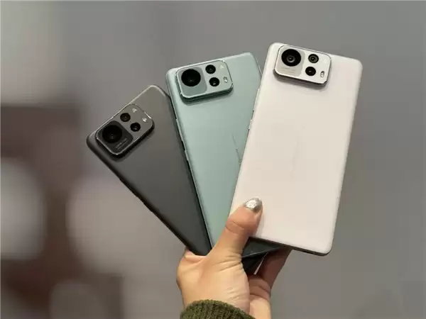 ��˶����ͣ��Zenfone��ROG Phone �ֻ�ҵ����ʽ��Ļ