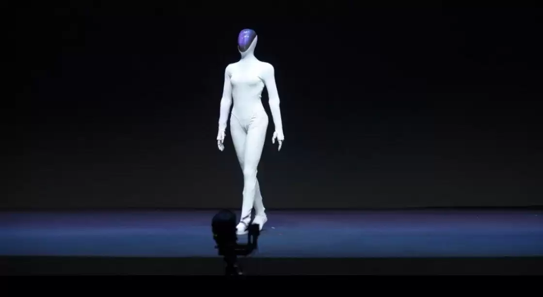 ��С������������׼�з��� ET1 �汾��һ̨������˳�����