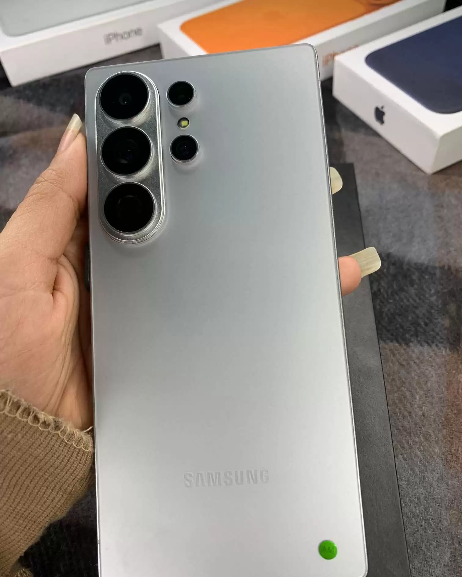 ��Ϣ������ Galaxy S26 Ultra �ֻ��� 6 ����ɫ���»�ģ���ع�