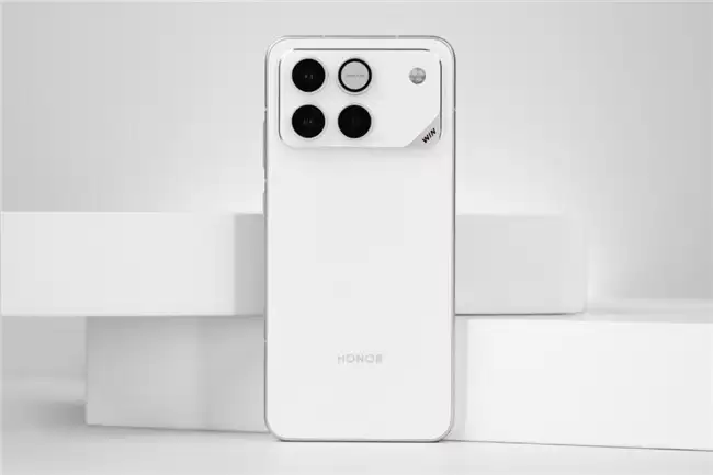 2025���Լ۱��ֻ��Ƽ� 3000��4000Ԫ��ҫWIN���г���