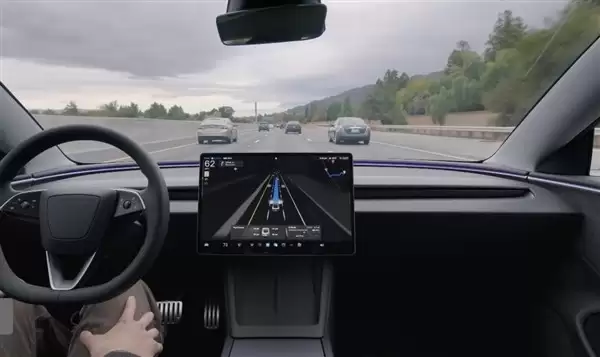 ��˹��������չ����ҵ�� �Զ���ʻϵͳ�������ŷ