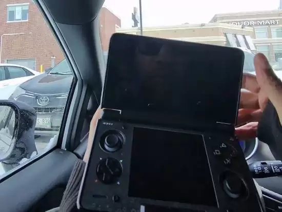 ˫���ƻ�AYN Thor Max�������з���4