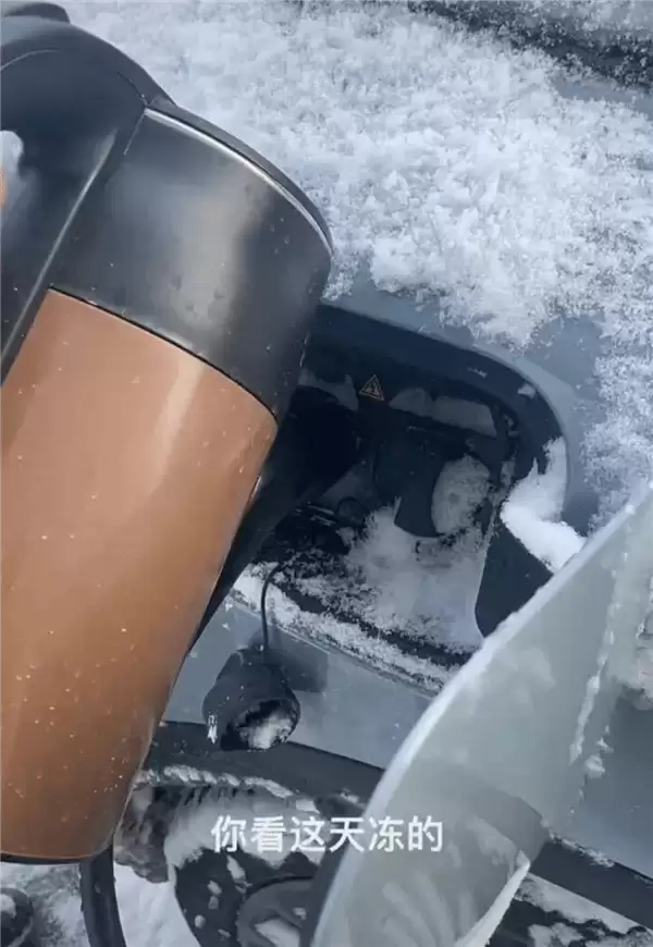 ����Ů������ˮ�������������飬���ܼ���ҵר���뾯ʾ��ȫ����