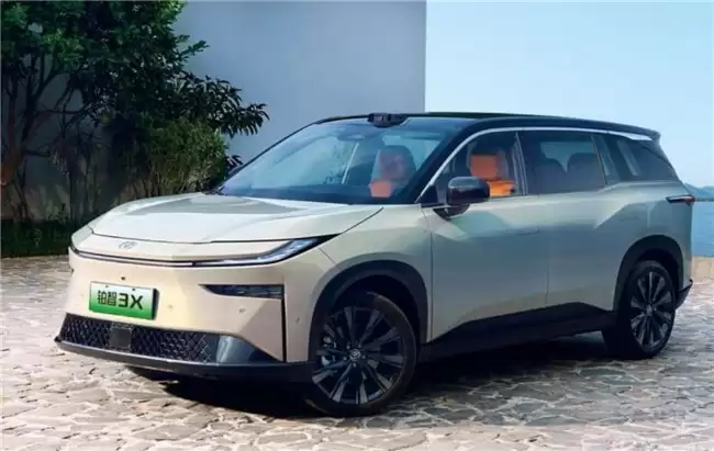 ��������������ʱ�����������׿���˹ƾ�γ�Ϊ���С������ɡ�