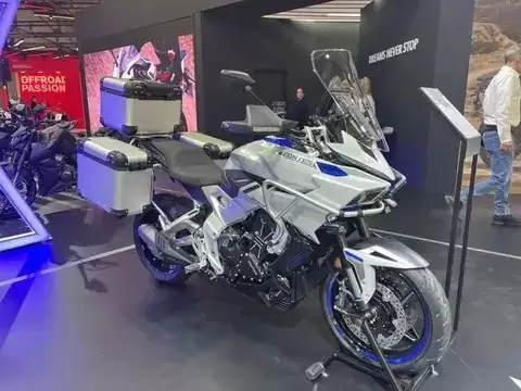 ����703T����Ħ�����У�����102������3.88��Ԫ��