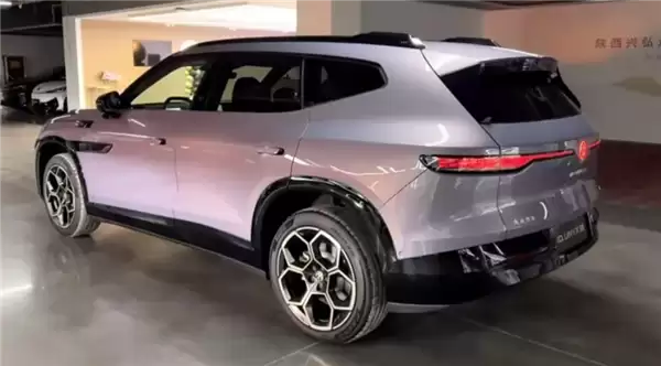 ���ڰ����׿���д���SUV����08ʵ���ع⣬2026��һ��������