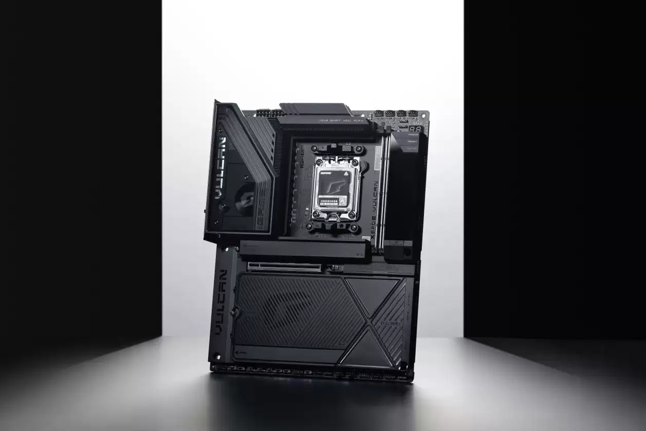 9850X3D传奇搭档!七彩虹X3D超频旗舰主板X870E火神已正式开启预售! 9850X3D传奇搭档!七彩虹X3D超频旗舰主板X870E火神已正式开启预售!