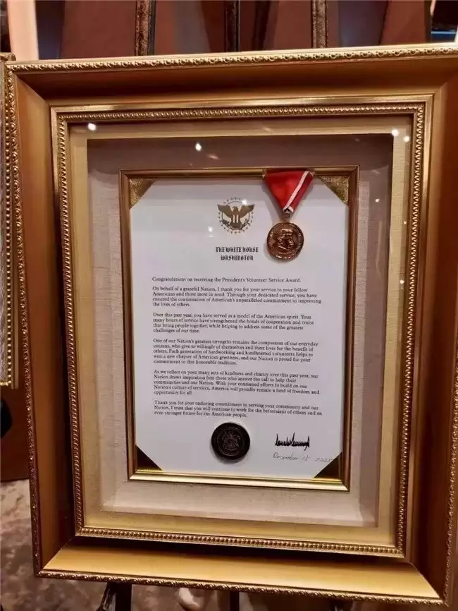 �¾������ػ��ߣ��³�ƽҽʦ�ٻ�ʷ����ҽѧ��ѧ���潱��