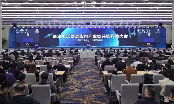 �ҹ������칤����̫����Դ����ս�ԣ��۽�С����̽����ԭλ����