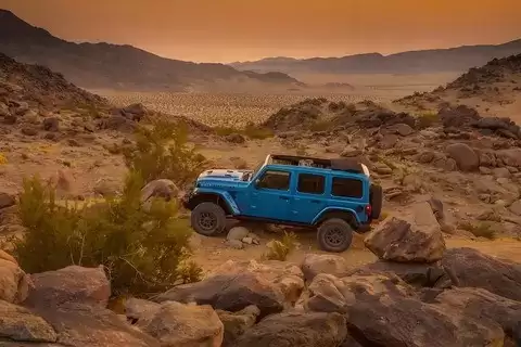 ԽҰ�����̲ٿ��Ĳ���ף��ӻ����߼���Ԥ�м�ʻȫ����