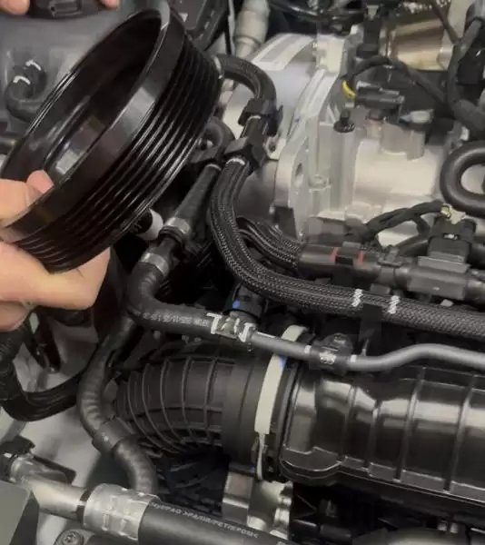 ��Ůʿ�ᳵ10������Pro����������Ƥ�������䣬�����˻����