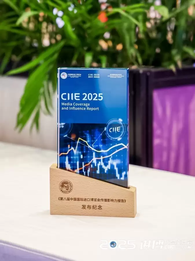 ���°˸������������۳ɼ��������ߡ��ټ�չ�̡��Ǿ��ȶ��ؽ���