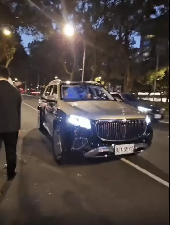 ����ѫ��̨��300�����ͺ�GLS�����飬����1590����Ԫ��ȫ��ڰ�