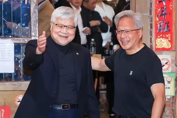 ����ѫ��Ӣΰ�ﶩ��������̨������ܳ�ѹ��ʮ������������