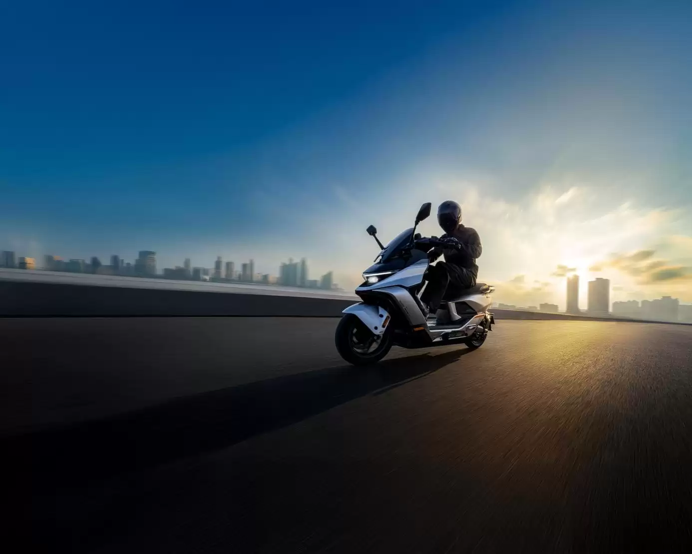 ǧ��̨֮�󣬾ź��ƾ֣�˫Ʒ��+ȫ�򻯣��ع����ܳ��е���ҵ�߽�