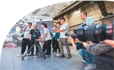 ����΢�̾磬�ӱ����������