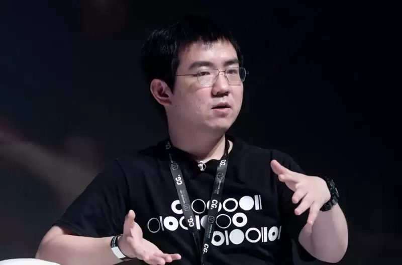 ��ɺ���˭�����ش�½��ʼ�ˡ��й����ر��׸����