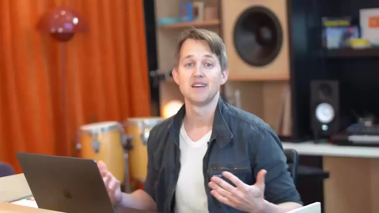 你也能成为专业唱作人:AI 音乐模型 Suno v5.5 上线,写歌能模仿你的声音和风格 你也能成为专业唱作人:AI 音乐模型 Suno v5.5 上线,写歌能模仿你的声音和风格