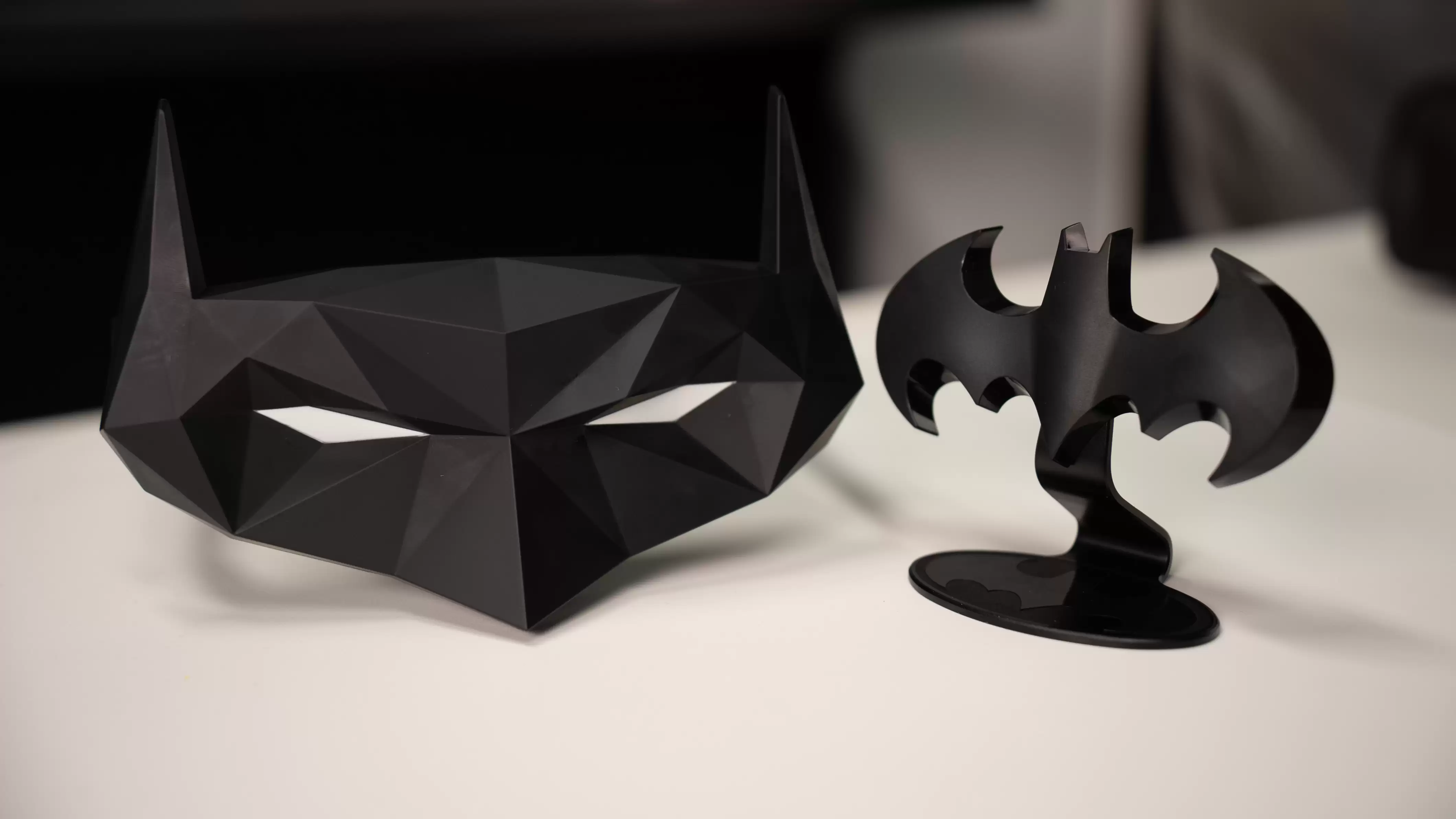 雷鸟Air 4 Pro蝙蝠侠版上手:佩戴舒适度绝了,AI HDR效果一眼惊艳 雷鸟Air 4 Pro蝙蝠侠版上手:佩戴舒适度绝了,AI HDR效果一眼惊艳