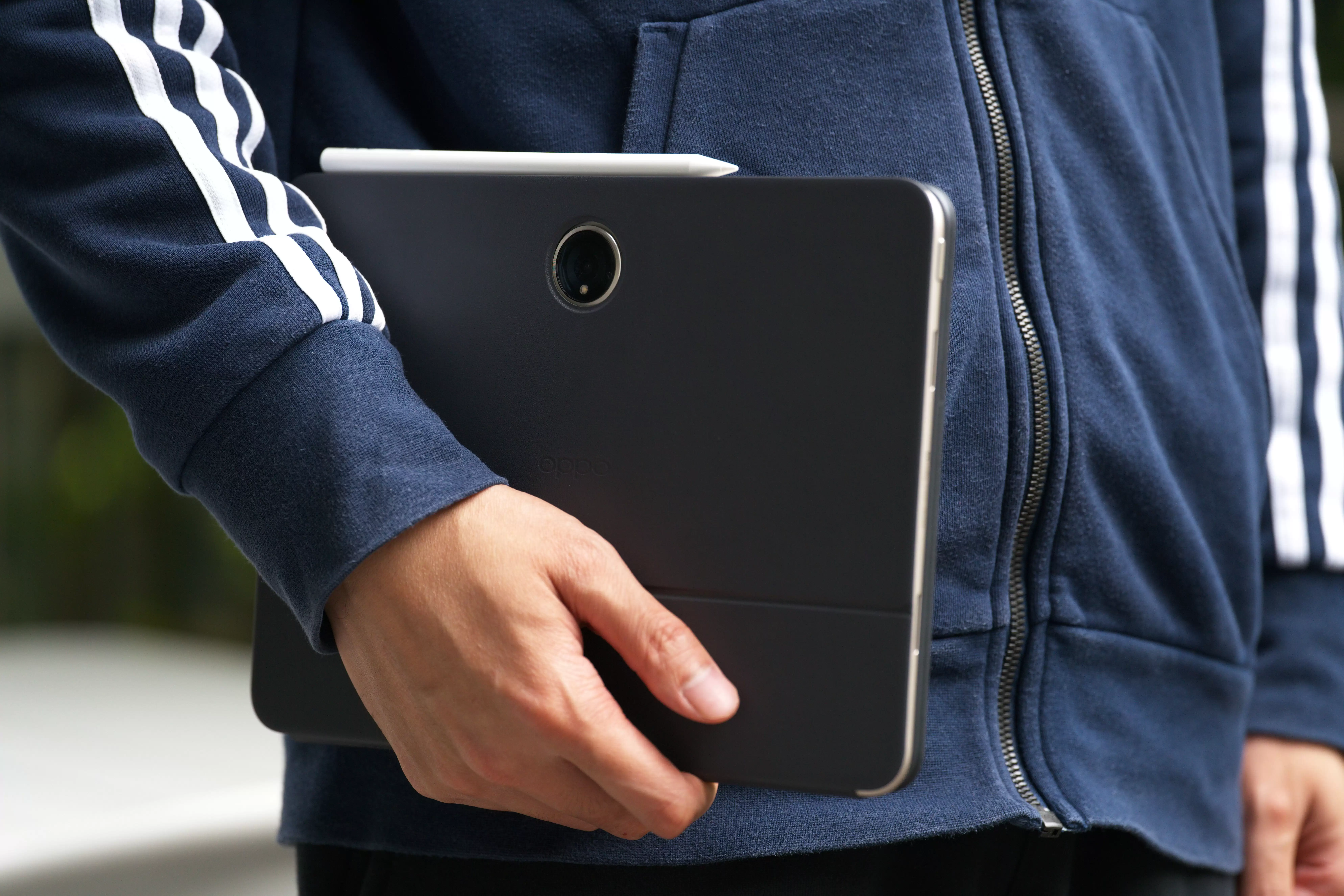 计算摄影狂飙,索尼反向堆料:用AI芯片打响相机保卫战 计算摄影狂飙,索尼反向堆料:用AI芯片打响相机保卫战