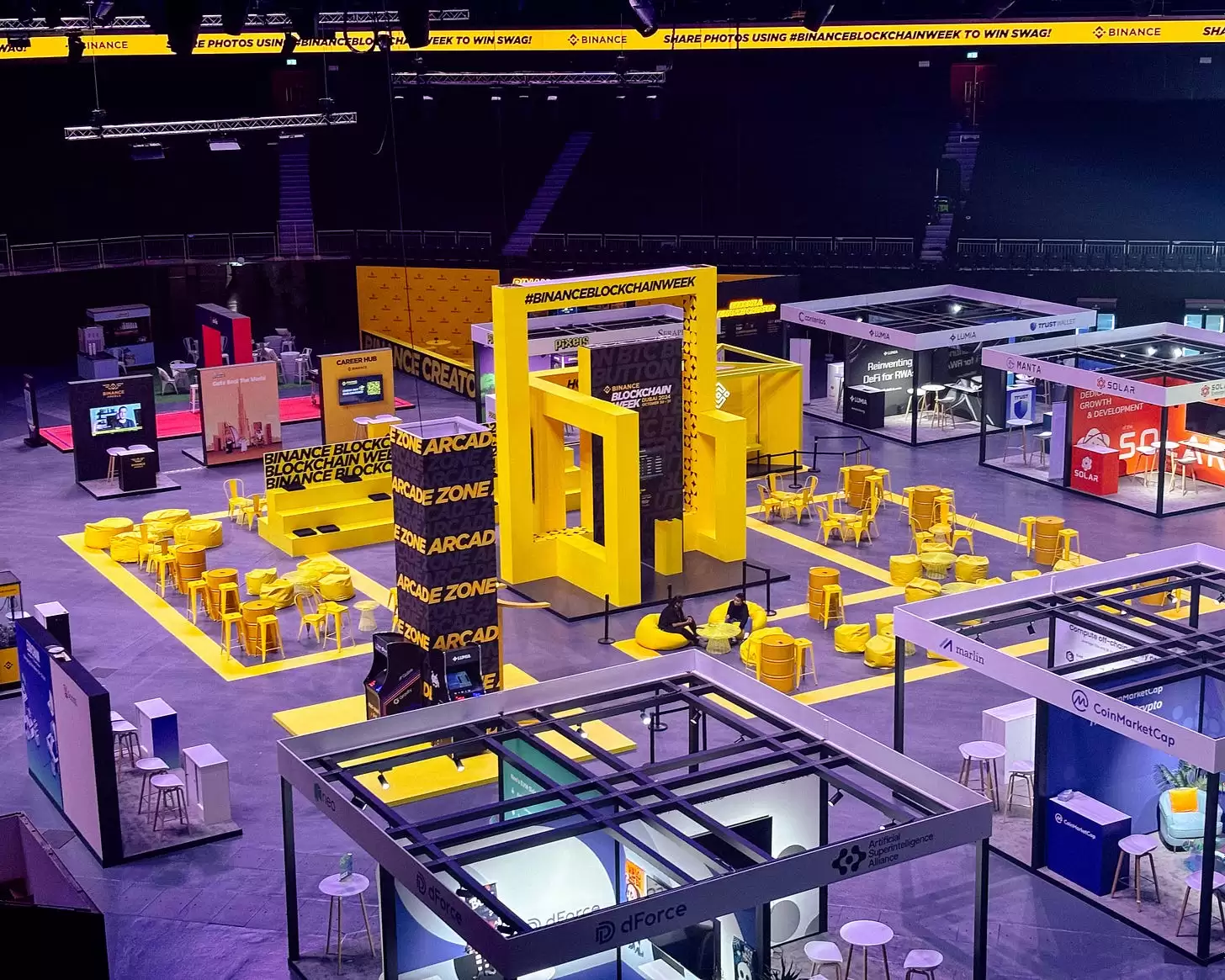 ada����������